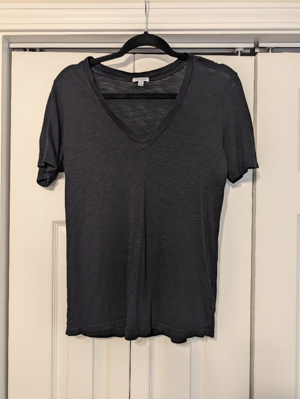 Splendid Black V Neck Tee Soft Lightweight Draped Slub Knit Short Sleeve